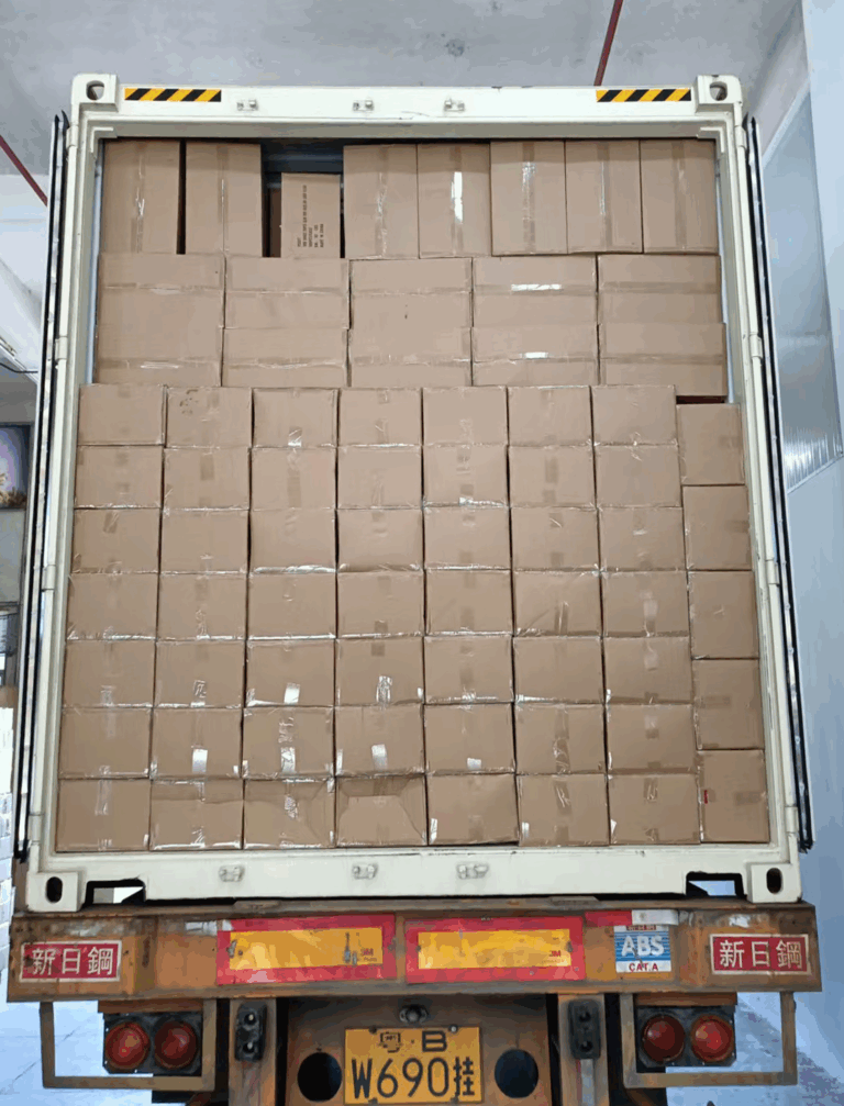 Shipping box from China to Los Angeles/LAX - Container Loading at Yantian Port
