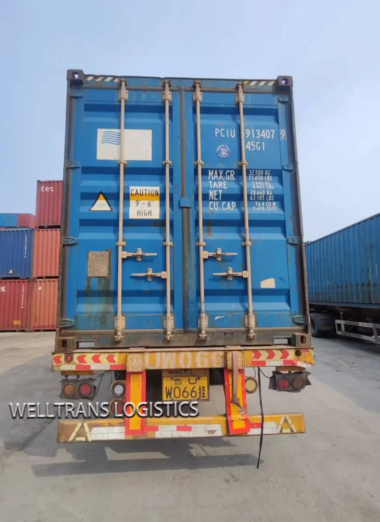 loading picture shipping case from qingdao to miami usa